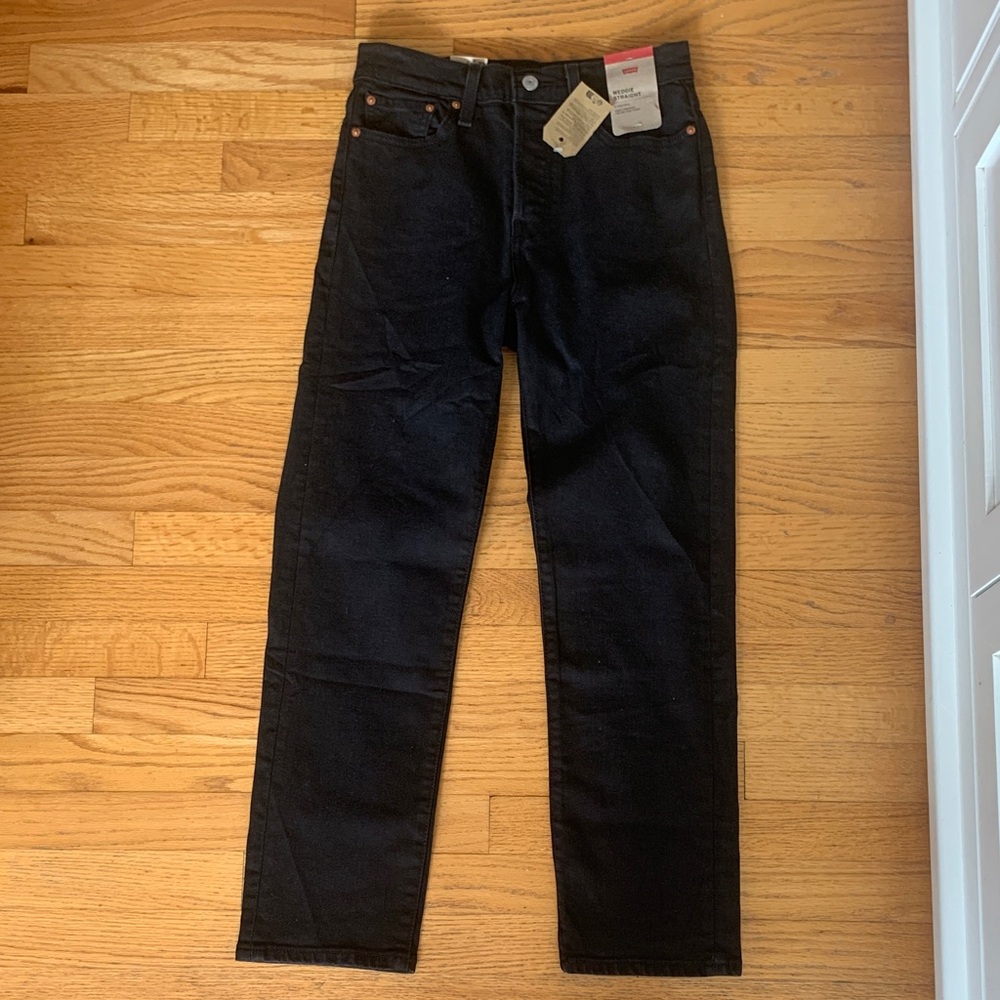 Women’s black Levi’s jeans (Wedgie)